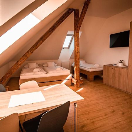 Penzion Pansky Dvur Telc Bagian luar foto