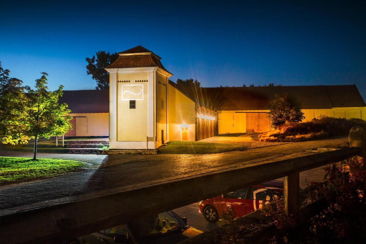 Penzion Pansky Dvur Telc Bagian luar foto